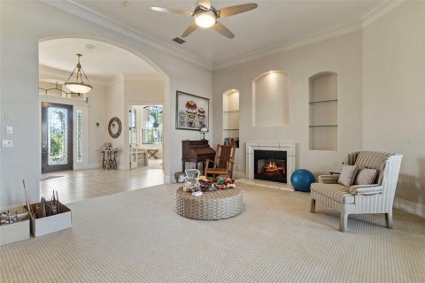 House in Port Charlotte, Florida 3 bedrooms, 396.23 sq.m. № 2330329 - photo 7