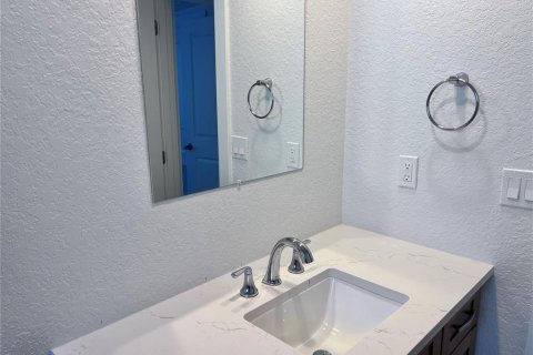 Villa ou maison à louer à Sarasota, Floride: 2 chambres, 110.55 m2 № 2108706 - photo 13