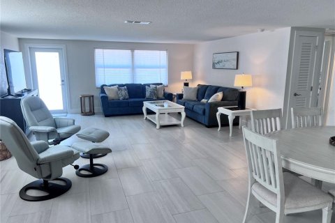 Villa ou maison à louer à Sarasota, Floride: 2 chambres, 110.55 m2 № 2108706 - photo 3