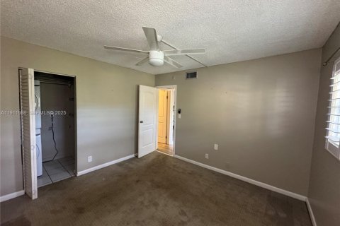 Copropriété à louer à Fort Lauderdale, Floride: 2 chambres, 90.58 m2 № 1968120 - photo 20
