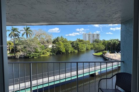 Copropriété à louer à Fort Lauderdale, Floride: 2 chambres, 90.58 m2 № 1968120 - photo 23