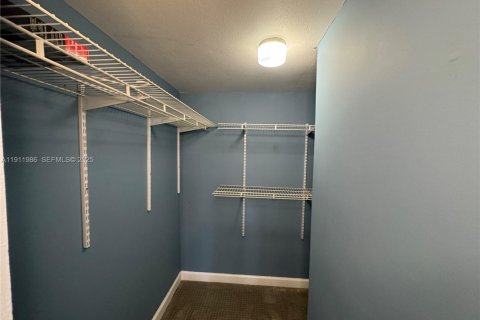 Copropriété à louer à Fort Lauderdale, Floride: 2 chambres, 90.58 m2 № 1968120 - photo 15