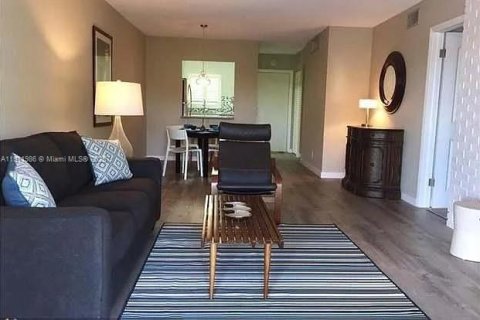 Copropriété à louer à Fort Lauderdale, Floride: 2 chambres, 90.58 m2 № 1968120 - photo 2