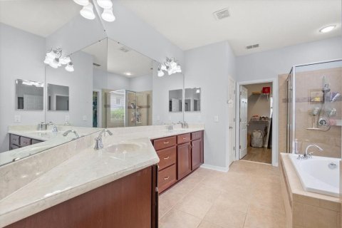Villa ou maison à vendre à Apopka, Floride: 4 chambres, 284.56 m2 № 2142018 - photo 25