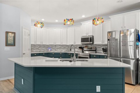 Villa ou maison à vendre à Apopka, Floride: 4 chambres, 284.56 m2 № 2142018 - photo 13