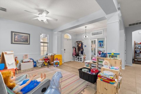 Villa ou maison à vendre à Apopka, Floride: 4 chambres, 284.56 m2 № 2142018 - photo 5