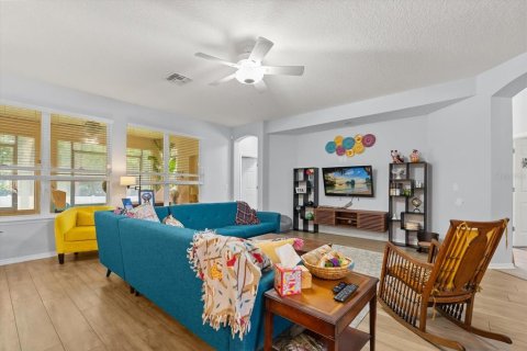 Villa ou maison à vendre à Apopka, Floride: 4 chambres, 284.56 m2 № 2142018 - photo 19