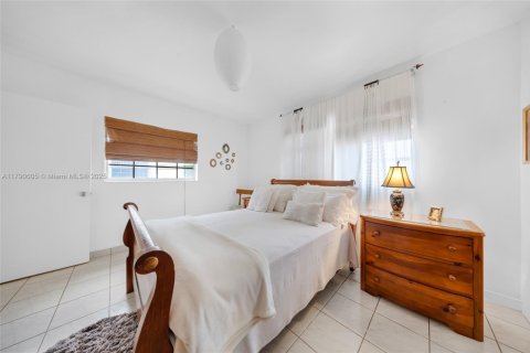Condominio en venta en Miami, Florida, 1 dormitorio, 91.04 m2 № 1726810 - foto 18
