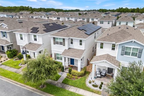House in Winter Garden, Florida 4 bedrooms, 208.84 sq.m. № 1898700 - photo 4