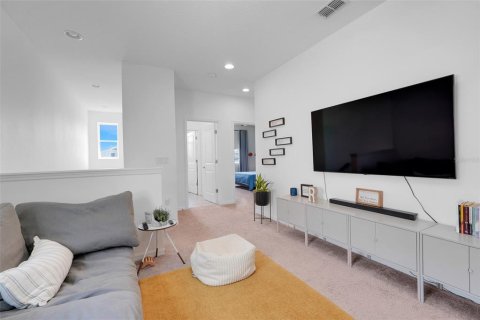 House in Winter Garden, Florida 4 bedrooms, 208.84 sq.m. № 1898700 - photo 30
