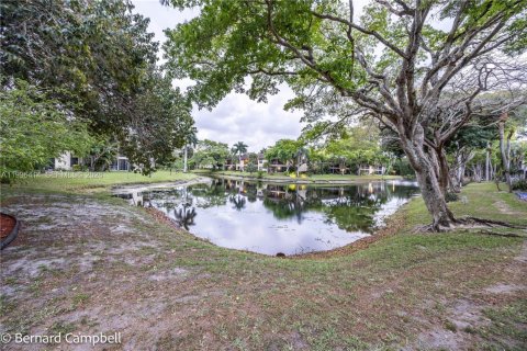 Townhouse in Coconut Creek, Florida 2 bedrooms, 93.83 sq.m. № 2058856 - photo 28