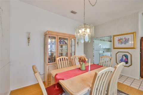 Condominio en venta en Sun City Center, Florida, 2 dormitorios, 143.35 m2 № 1894832 - foto 9