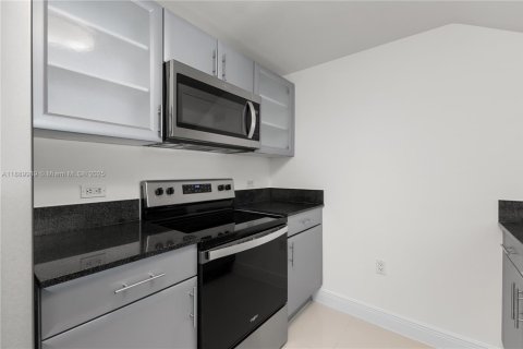 Купить кондоминиум в Майами, Флорида 2 спальни, 128.21м2, № 1943996 - фото 12