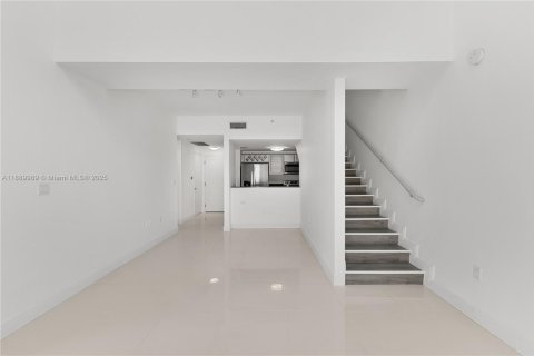 Купить кондоминиум в Майами, Флорида 2 спальни, 128.21м2, № 1943996 - фото 7