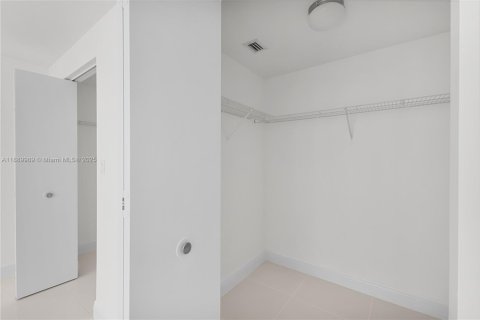 Купить кондоминиум в Майами, Флорида 2 спальни, 128.21м2, № 1943996 - фото 22