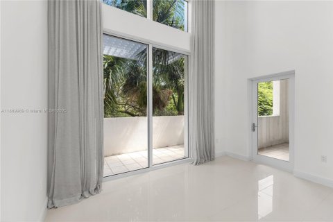 Купить кондоминиум в Майами, Флорида 2 спальни, 128.21м2, № 1943996 - фото 6