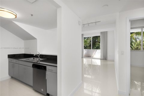 Купить кондоминиум в Майами, Флорида 2 спальни, 128.21м2, № 1943996 - фото 15