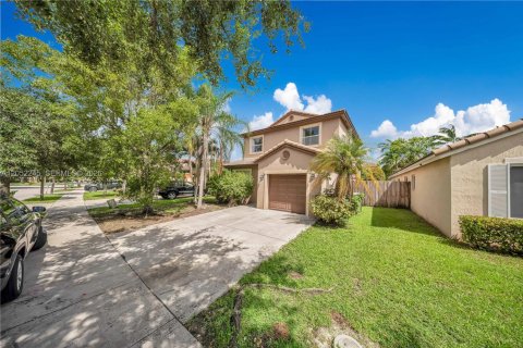 Casa en venta en Homestead, Florida, 3 dormitorios, 157.28 m2 № 2274705 - foto 3