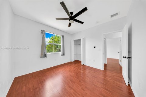 Casa en venta en Homestead, Florida, 3 dormitorios, 157.28 m2 № 2274705 - foto 15