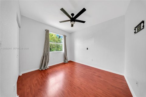 Casa en venta en Homestead, Florida, 3 dormitorios, 157.28 m2 № 2274705 - foto 25