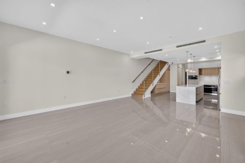 Touwnhouse à louer à Fort Lauderdale, Floride: 4 chambres, 238.29 m2 № 2191675 - photo 23