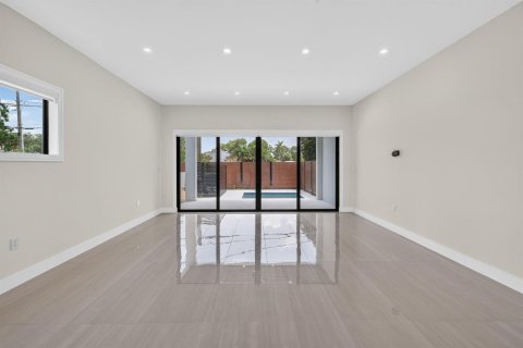 Touwnhouse à louer à Fort Lauderdale, Floride: 4 chambres, 238.29 m2 № 2191675 - photo 18