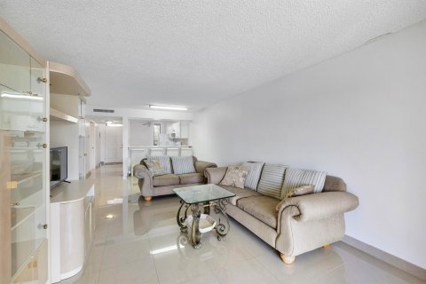 Condominio en venta en Margate, Florida, 2 dormitorios, 101.26 m2 № 2241540 - foto 12