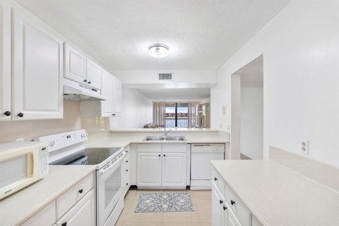 Condominio en venta en Margate, Florida, 2 dormitorios, 101.26 m2 № 2241540 - foto 5