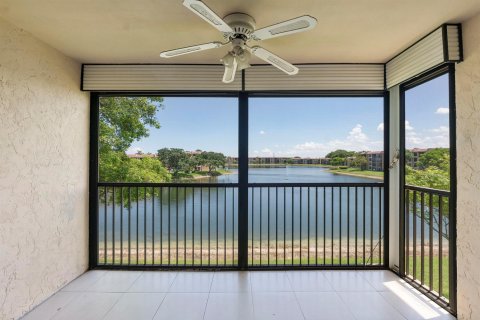 Condominio en venta en Margate, Florida, 2 dormitorios, 101.26 m2 № 2241540 - foto 13
