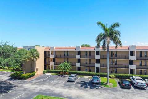 Condominio en venta en Margate, Florida, 2 dormitorios, 101.26 m2 № 2241540 - foto 26