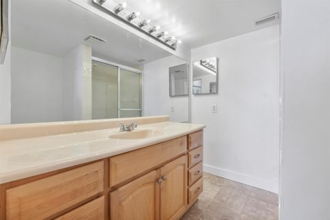 Condominio en venta en Margate, Florida, 2 dormitorios, 101.26 m2 № 2241540 - foto 19