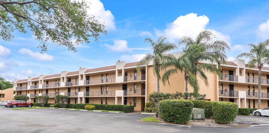 Condominio en Margate, Florida, 2 dormitorios  № 2241540