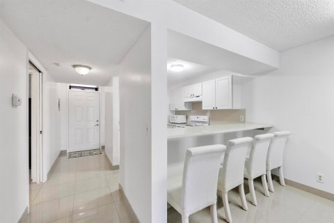 Condominio en venta en Margate, Florida, 2 dormitorios, 101.26 m2 № 2241540 - foto 8