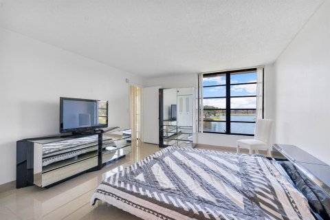 Condominio en venta en Margate, Florida, 2 dormitorios, 101.26 m2 № 2241540 - foto 15