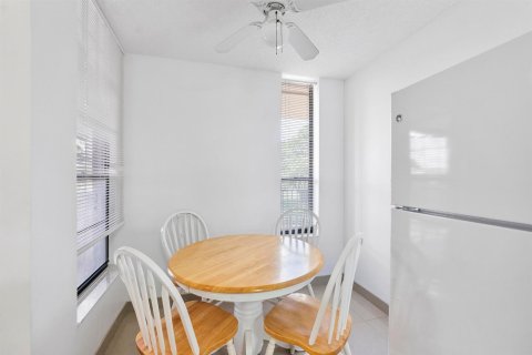 Condominio en venta en Margate, Florida, 2 dormitorios, 101.26 m2 № 2241540 - foto 7