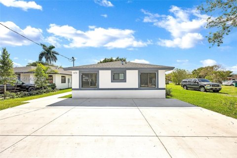 Immobilier commercial à Florida City, Floride 176.51 m2 № 2081420