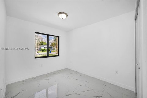 Immobilier commercial à vendre à Florida City, Floride: 176.51 m2 № 2081420 - photo 16