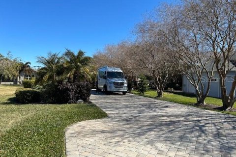 Land in Polk City, Florida № 2098515