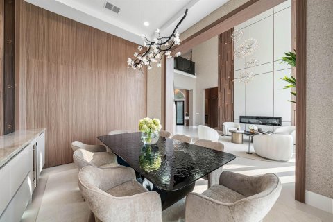 House in Boca Raton, Florida 6 bedrooms, 481.98 sq.m. № 2411770 - photo 20