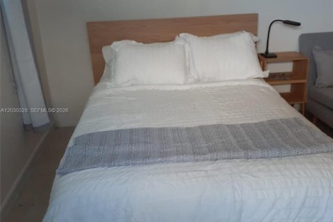 Propiedad comercial en alquiler en Miramar, Florida, 1 dormitorio, 32.52 m2 № 2077927 - foto 3