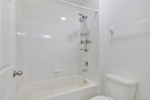 Снять в аренду таунхаус в Киссимми, Флорида 6 комнат, 184.41м2, № 2114106 - фото 24