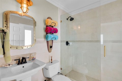 Casa en venta en Tavernier, Florida, 3 dormitorios, 246.93 m2 № 2033542 - foto 27