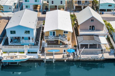 Casa en venta en Tavernier, Florida, 3 dormitorios, 246.93 m2 № 2033542 - foto 11