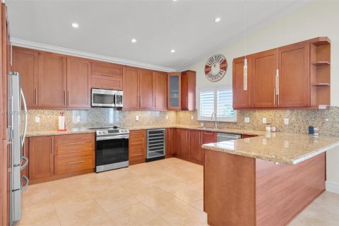 Casa en venta en Tavernier, Florida, 3 dormitorios, 246.93 m2 № 2033542 - foto 3