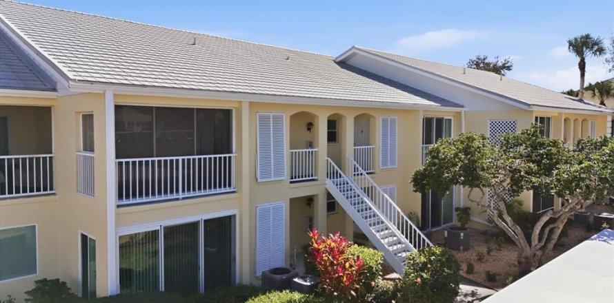 Condo in Venice, Florida, 2 bedrooms  № 2100655