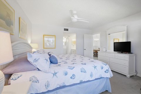 Condo in Venice, Florida, 2 bedrooms  № 2100655 - photo 18