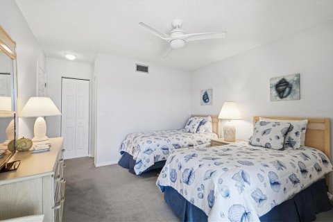 Condo in Venice, Florida, 2 bedrooms  № 2100655 - photo 21