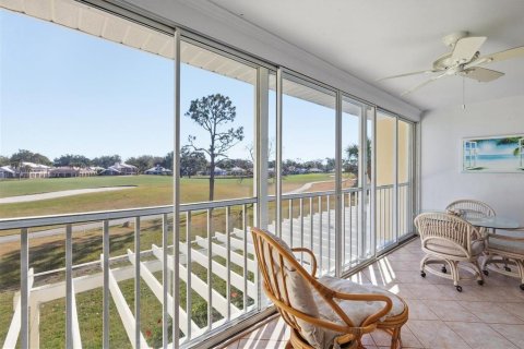 Condo in Venice, Florida, 2 bedrooms  № 2100655 - photo 27