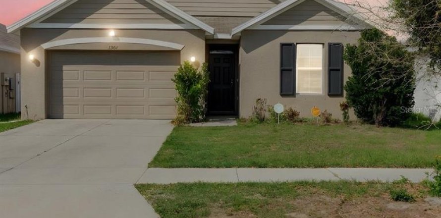 House in Riverview, Florida 4 bedrooms, 164.16 sq.m. № 2098799