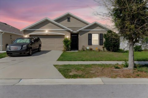 House in Riverview, Florida 4 bedrooms, 164.16 sq.m. № 2098799 - photo 2
